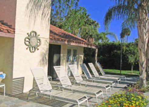 Triangle Inn Clothing Optional Resort For Men Palm Springs Bagian luar foto