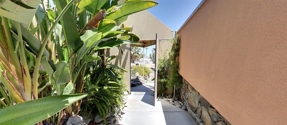 Triangle Inn Clothing Optional Resort For Men Palm Springs Bagian luar foto